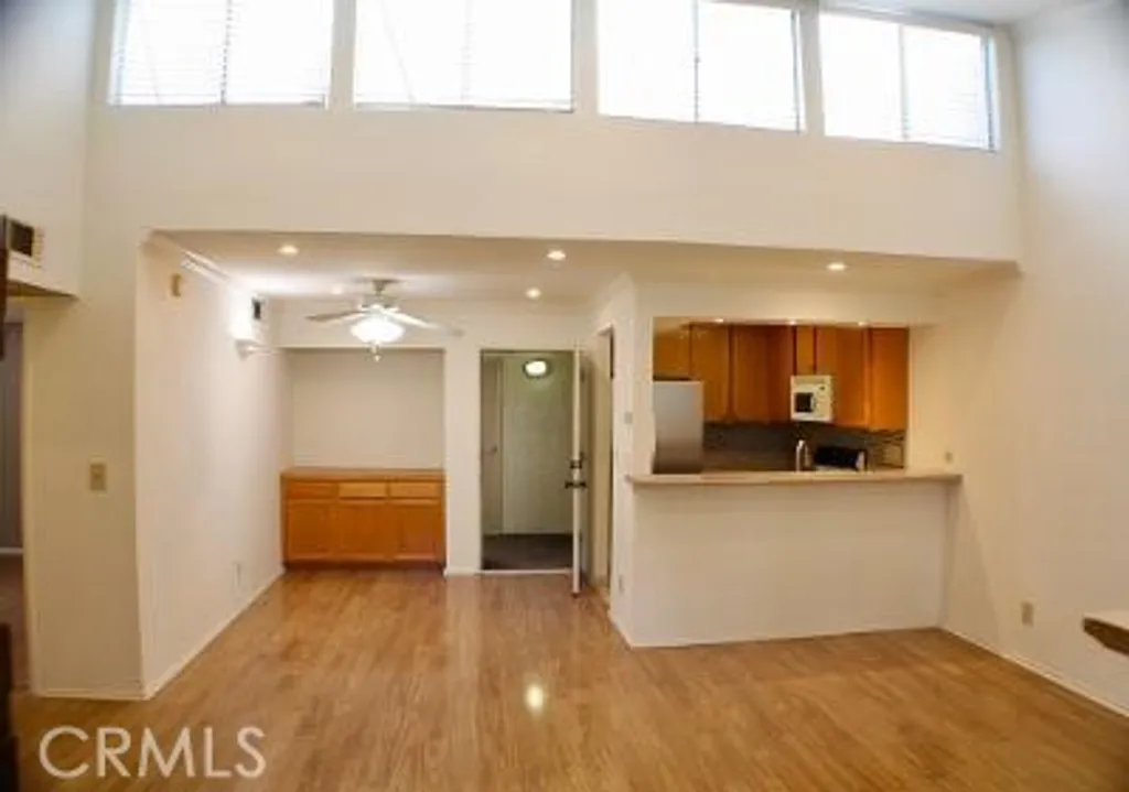 Additional image 7 of 5325 Newcastle Ave Unit 322, Encino, CA 91316