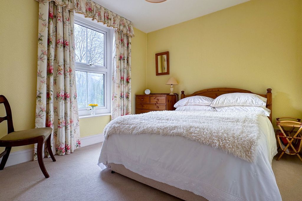 Additional image 14 of 3 bed end terrace house for saleEdward Terrace, Alresford SO24