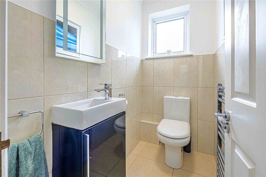 Additional image 24 of 5 bed detached house for saleGaveston Drive, Berkhamsted, Hertfordshire HP4