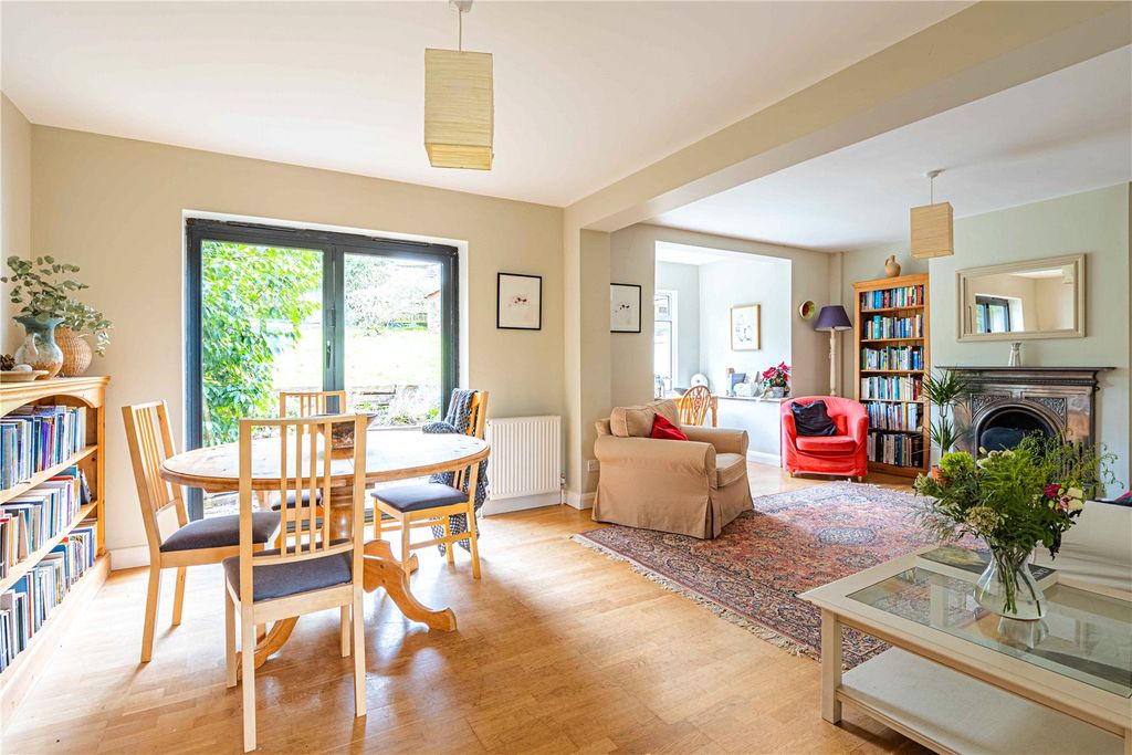 Additional image 18 of 6 bed detached house for saleLondon Road, Berkhamsted, Hertfordshire HP4