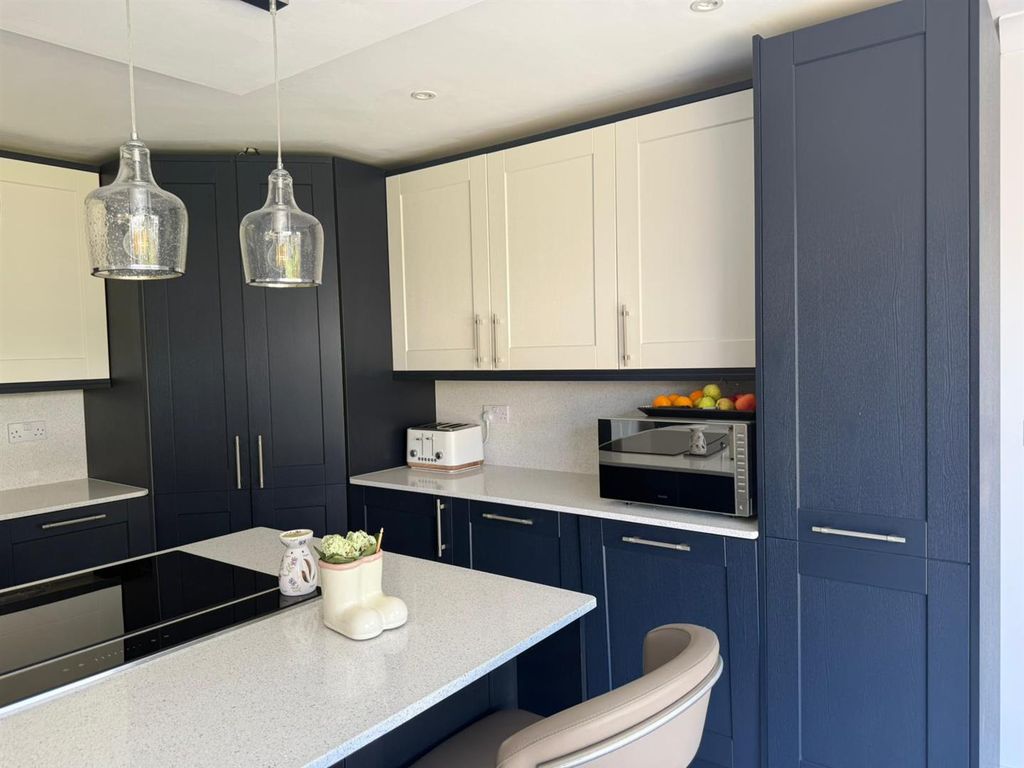 Additional image 10 of 5 bed detached bungalow for saleLlwyn Y Bryn, Ammanford SA18