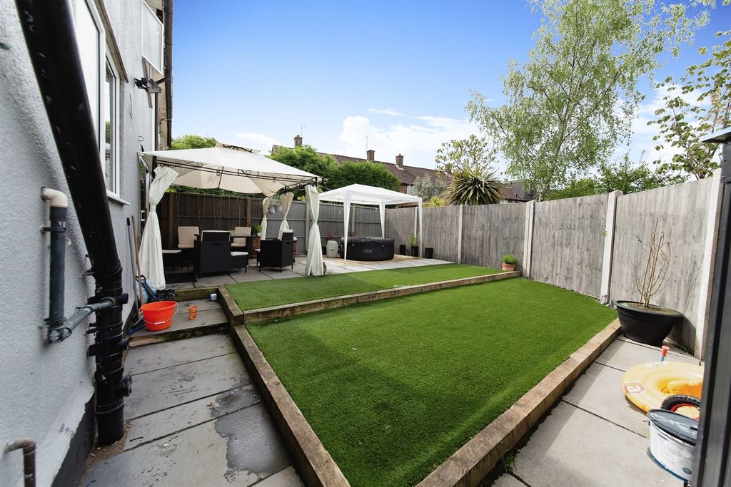 Additional image 20 of 7 bed semi-detached house for saleMaylands Road, Watford WD19