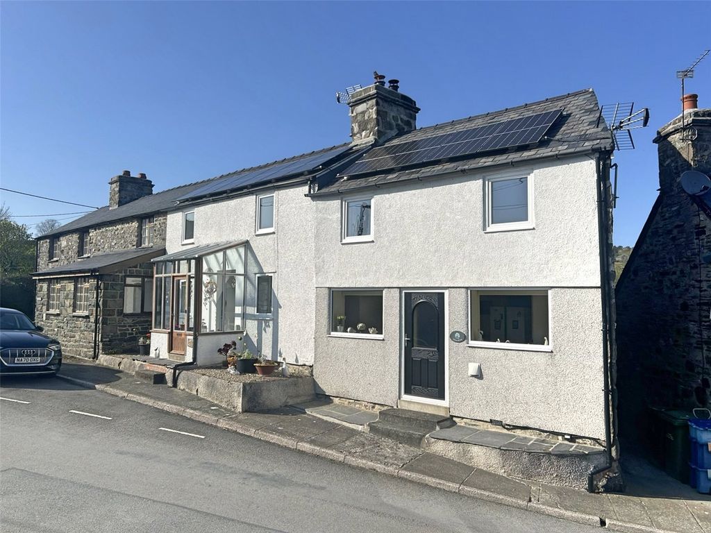 3 bed semi-detached house for saleLlanegryn, Tywyn, Gwynedd LL36