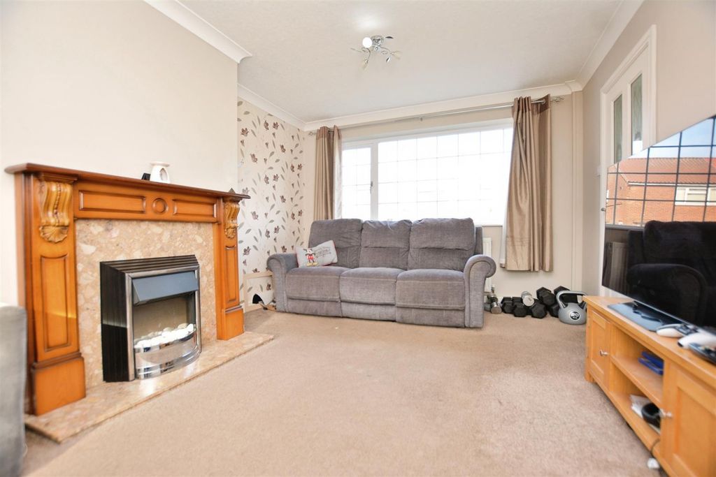 Additional image 6 of 2 bed semi-detached house for saleLunns Crescent, Barton-Upon-Humber DN18