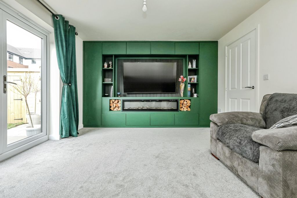 Additional image 5 of 3 bed semi-detached house for saleSandpiper Drive, Doncaster DN4