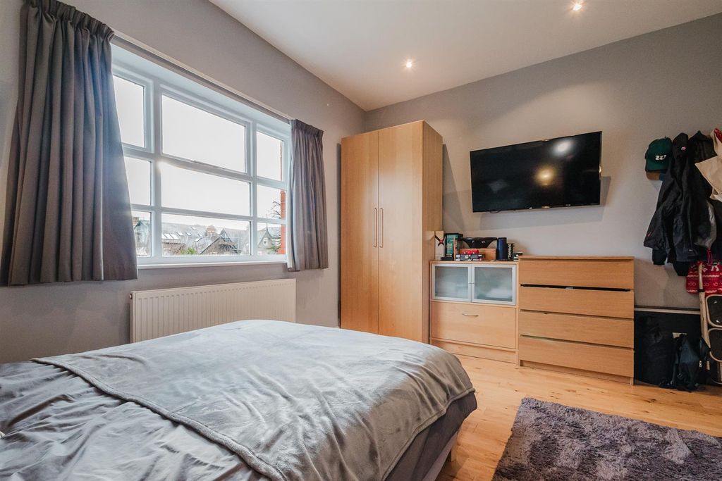 Additional image 24 of 5 bed semi-detached house for saleGroby Road, Altrincham WA14