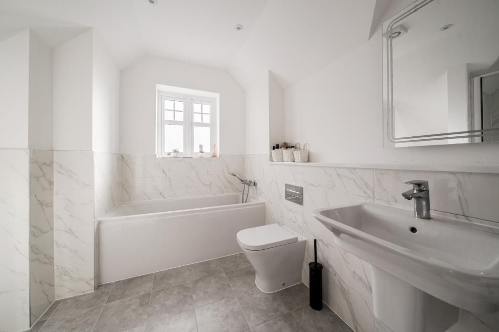 Additional image 16 of 1 bed flat for saleBagshot, Surrey GU19