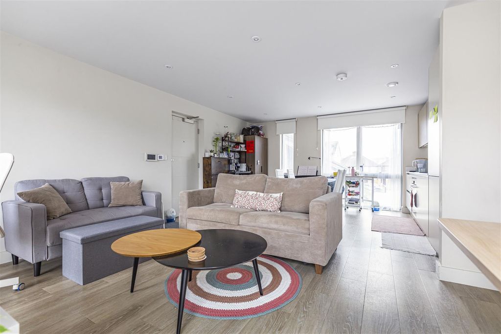 Additional image 4 of 2 bed flat for saleNovum House, Water Lane, Cambridge CB4