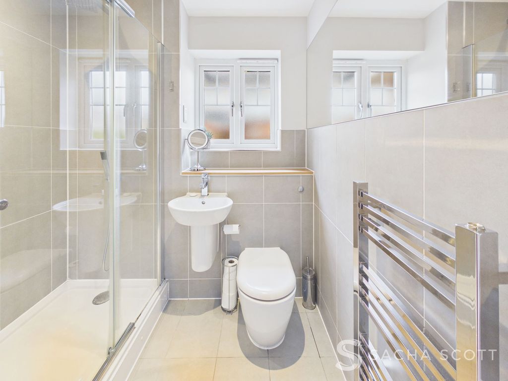 2 bed flat for saleMagnolia Drive, Chipstead House SM7 photo 4