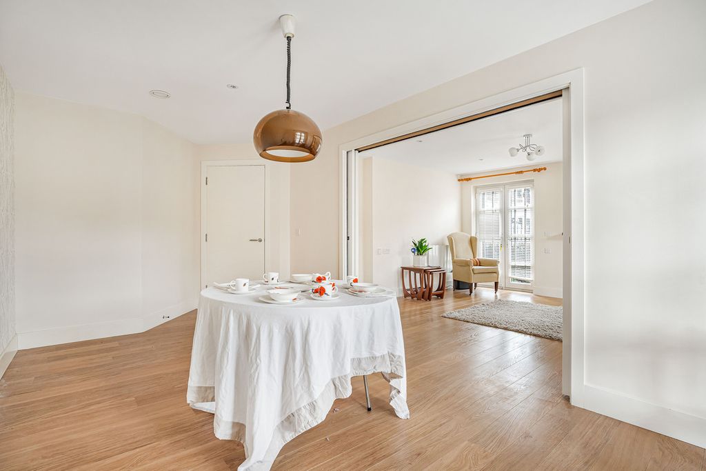 Additional image 13 of 2 bed flat for saleWootton Road, Abingdon OX14