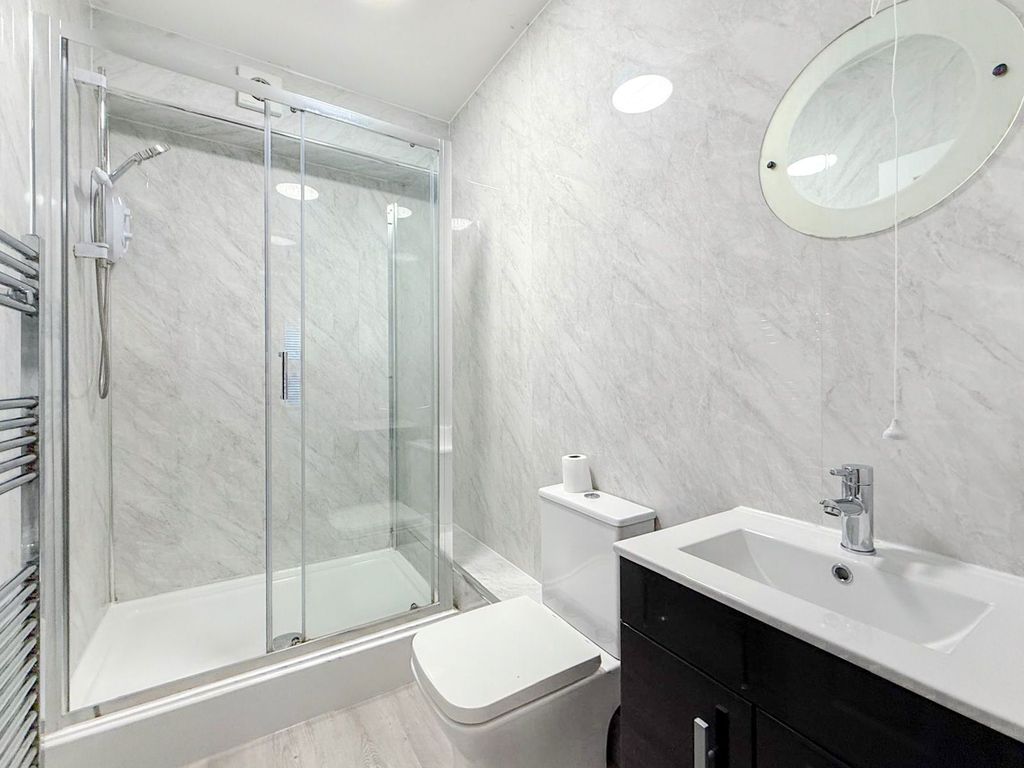Additional image 6 of 2 bed flat for salePrince St, Hull HU1