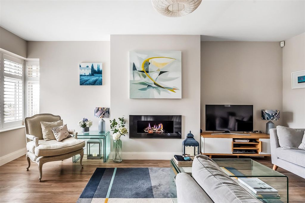 Additional image 14 of 3 bed detached bungalow for saleRoebuck Close, Ashtead KT21