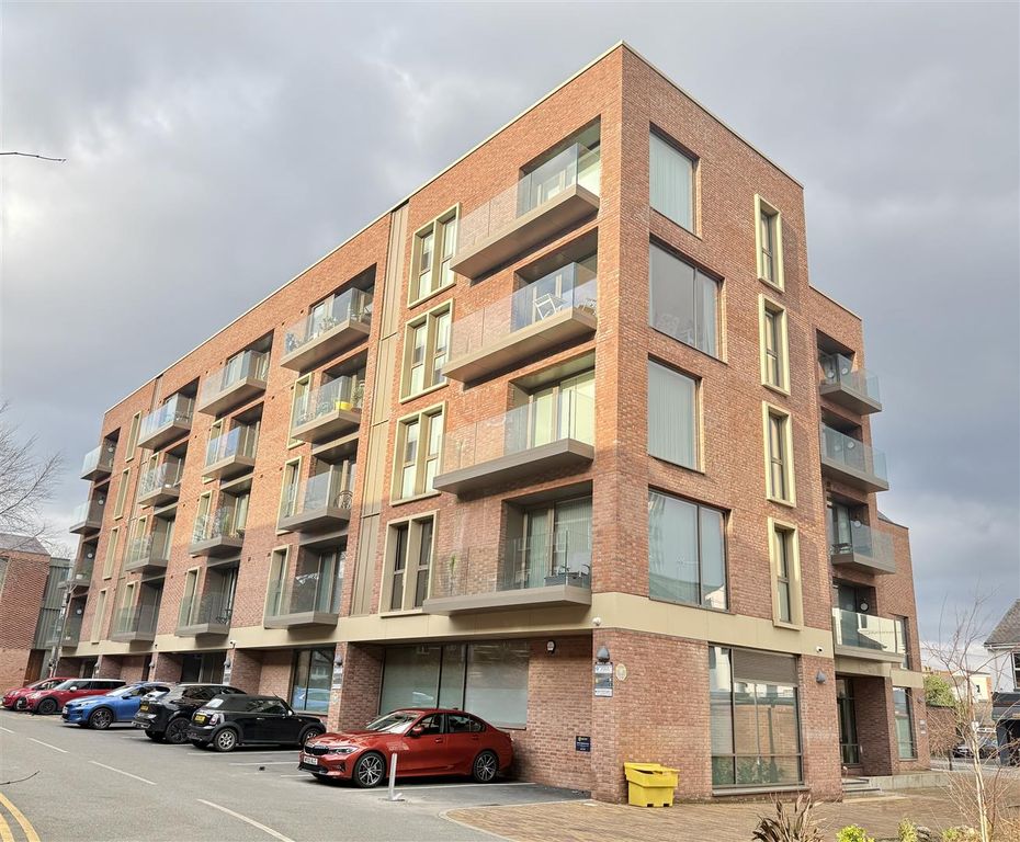Additional image 2 of 3 bed flat for saleHope Square, Altrincham WA14