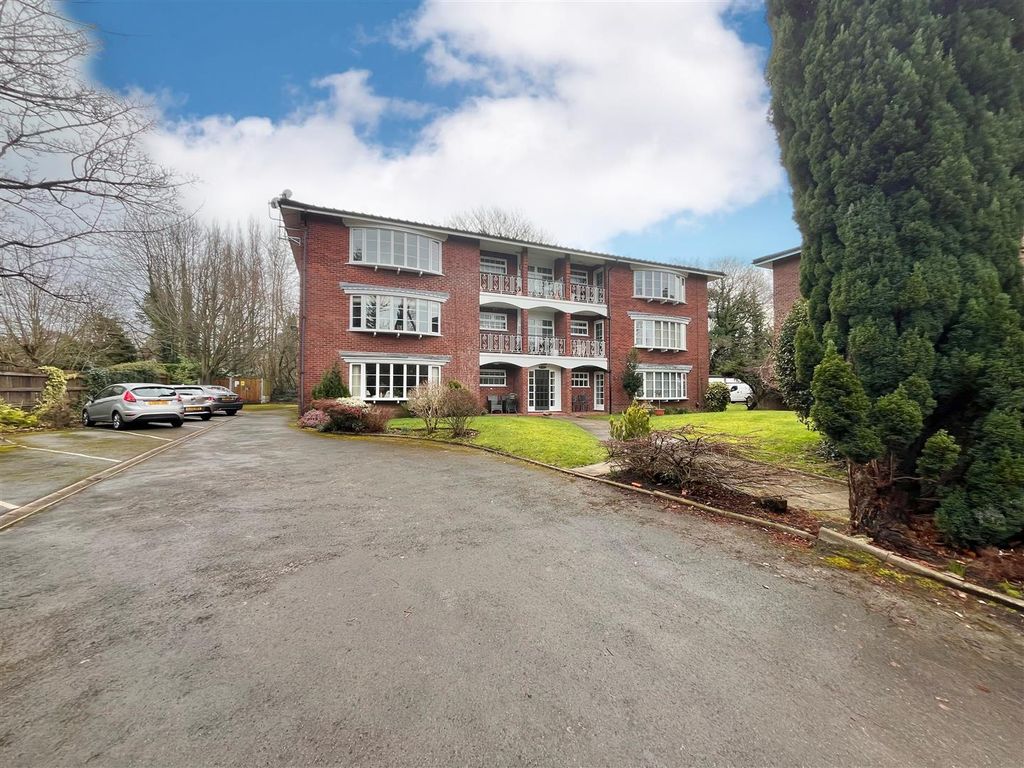 2 bed flat for saleLynton Lane, Alderley Edge SK9