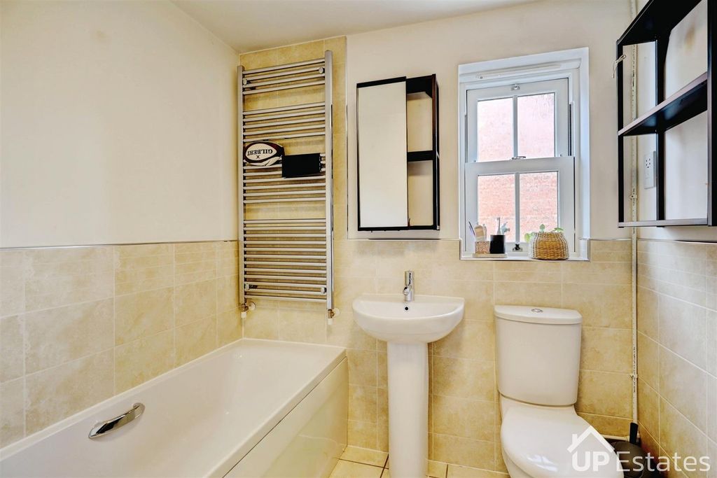Additional image 24 of 6 bed detached house for saleGleneagles Close, Great Denham, Bedford MK40