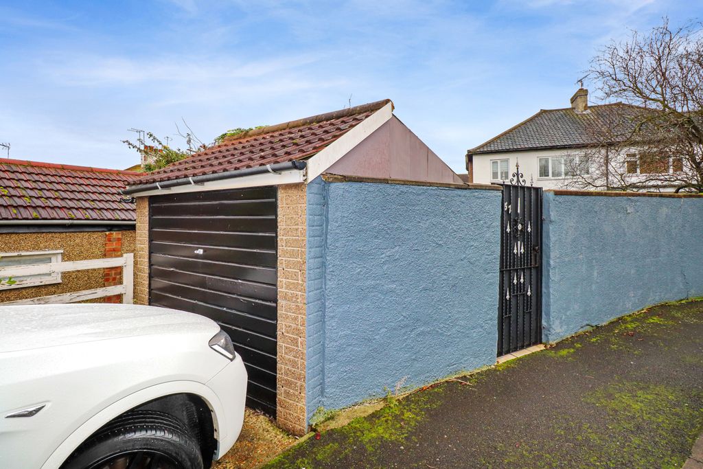 Additional image 21 of 3 bed semi-detached house for saleHeron Hill, Belvedere DA17