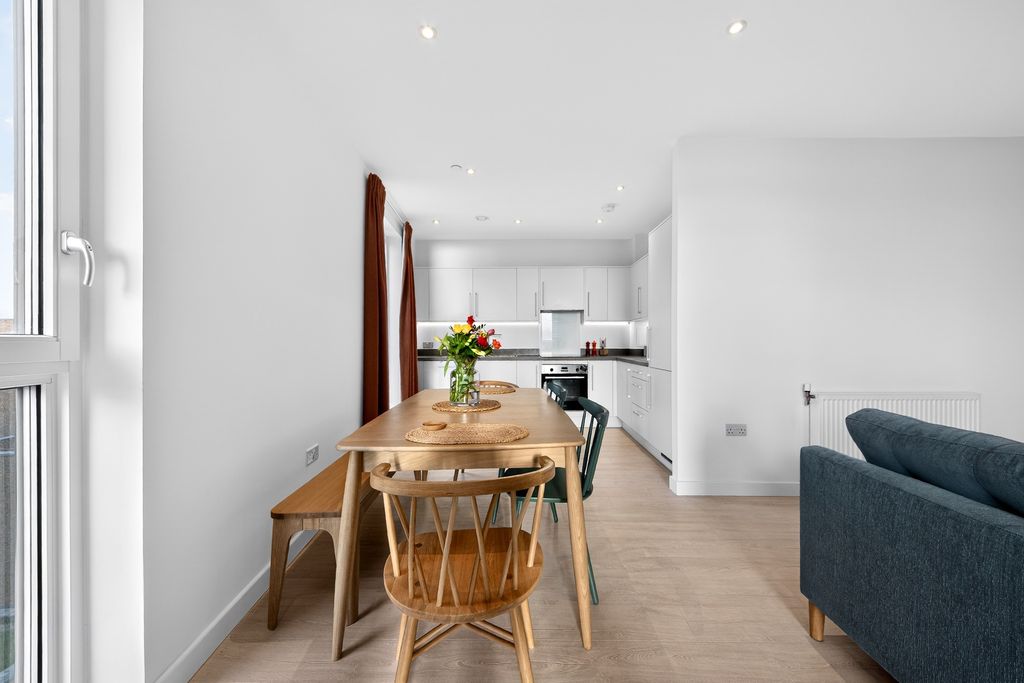 Additional image 6 of 3 bed flat for sale3 Kings Hill, Barking IG11