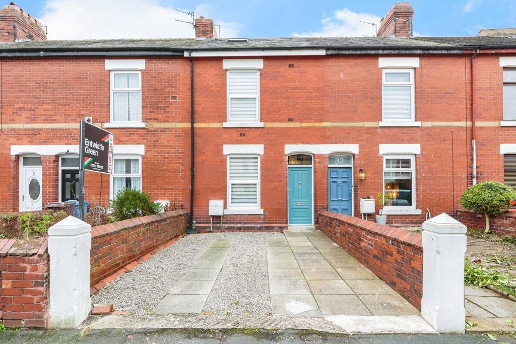 3 bed terraced house for saleHolmefield Road, Lytham St. Annes, Lancashire FY8