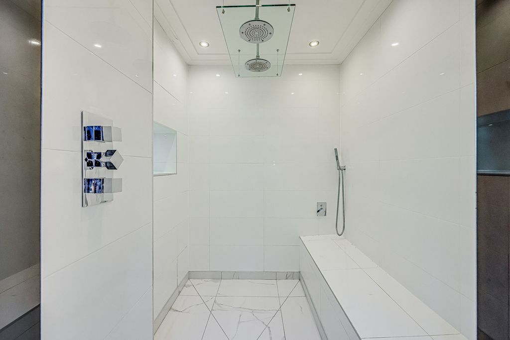 Additional image 29 of 5 bed detached house for saleBowers Road, Benfleet SS7