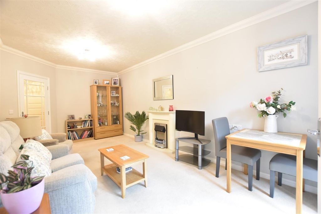 Additional image 7 of 1 bed property for saleLeatherhead Road, Ashtead KT21