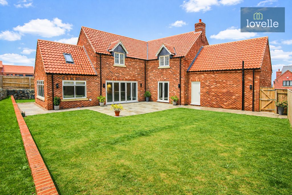 Additional image 2 of 4 bed detached house for saleRoman Way, Louth LN11