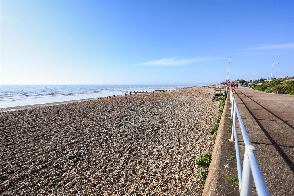 Additional image 22 of 2 bed flat for saleWest Parade, Bexhill-On-Sea TN39