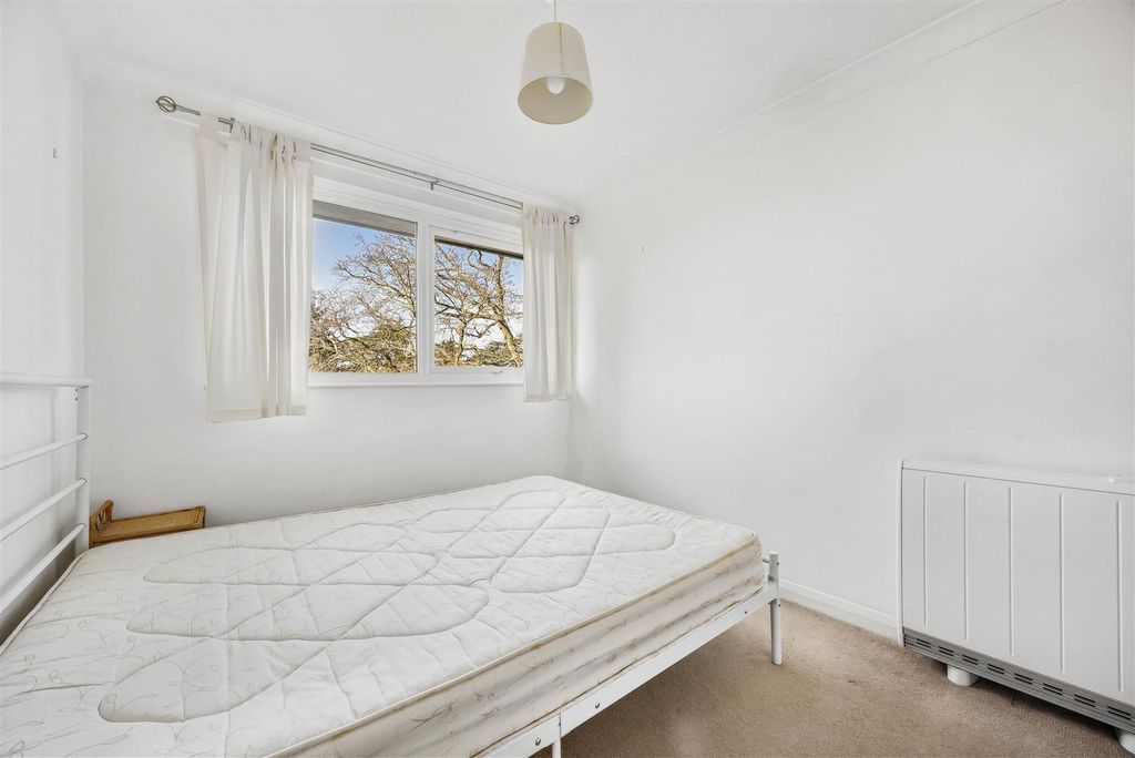 Additional image 8 of 2 bed flat for saleMorton Court, Christchurch Road, Reading RG2