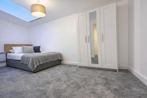 Fargate, Sheffield, South Yorkshire S1