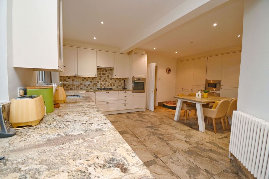 Additional image 13 of 5 bed country house for saleKingwell Road, Worsbrough, Barnsley S70
