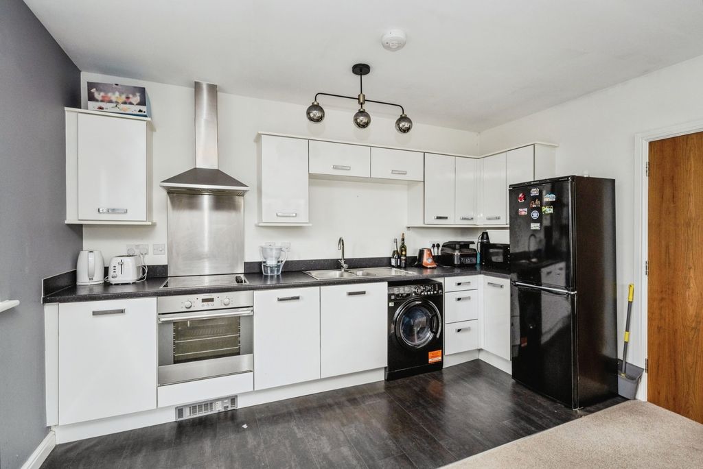 Additional image 3 of 2 bed flat for saleMoorland Green, Gorseinon, Swansea SA4