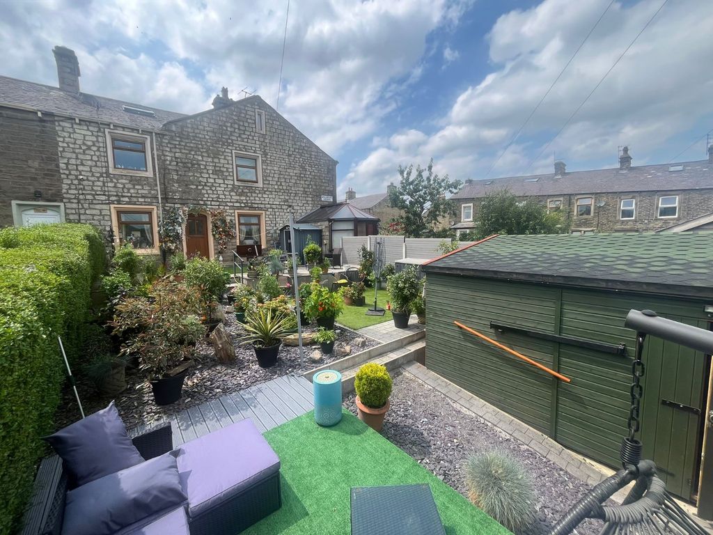 3 bed end terrace house for saleWellhouse Square, Barnoldswick, Lancashire BB18