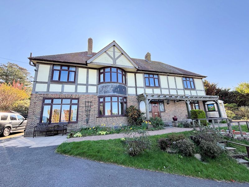 4 bed detached house for saleLlwyngwril LL37
