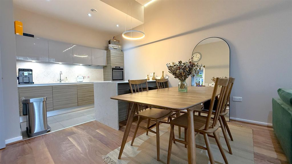 Additional image 5 of 2 bed flat for saleThe Franklin, Bournville Lane, Birmingham B30