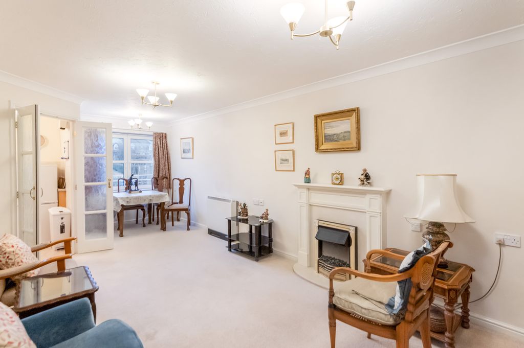1 bed flat for salePittenzie Street, Crieff PH7 photo 3