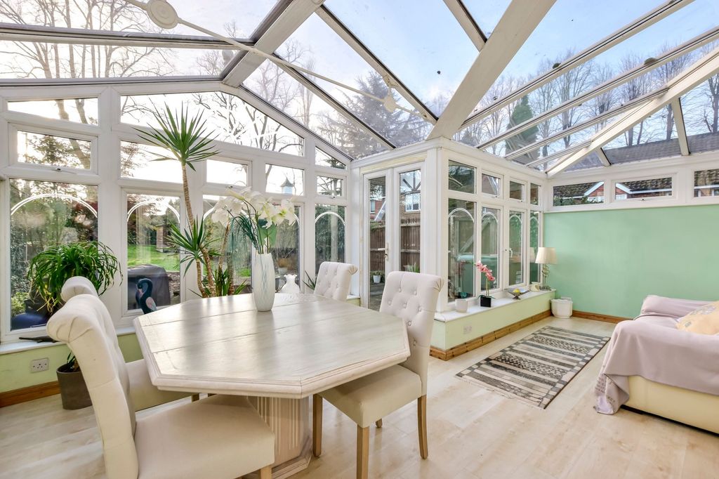 Additional image 3 of 4 bed end terrace house for saleLapwing Way, Abbots Langley WD5