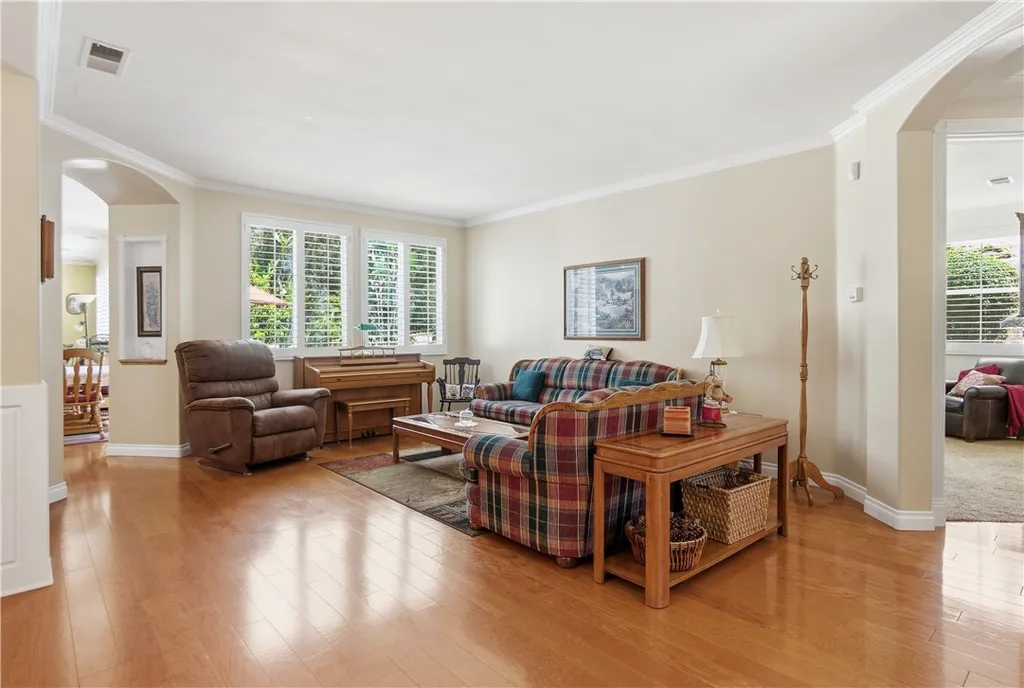 Additional image 10 of 16693 Weeping Willow Dr, Riverside, CA 92503