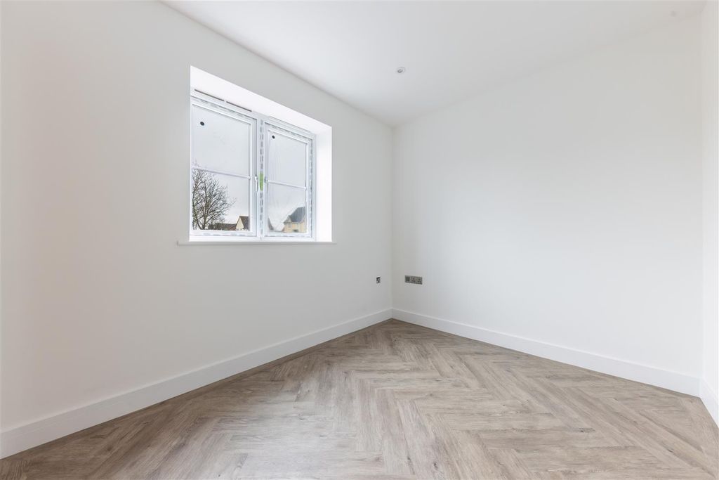 Additional image 8 of 4 bed detached house for saleSchool Close, London Road, Attleborough NR17