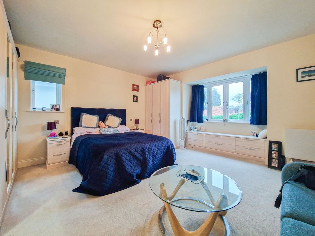 Additional image 4 of 3 bed flat for sale4 Cartref Apartments, St Saviour JE2