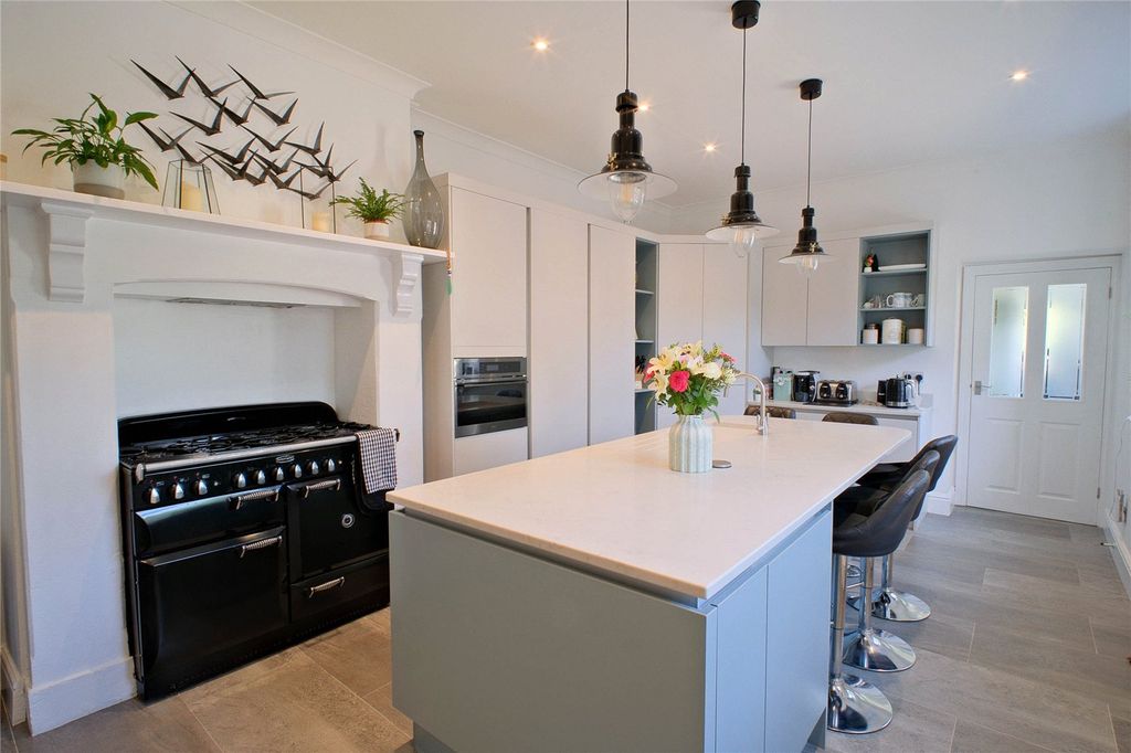 Additional image 2 of 5 bed detached house for saleSunnymead, Landkey Road, Barnstaple EX32