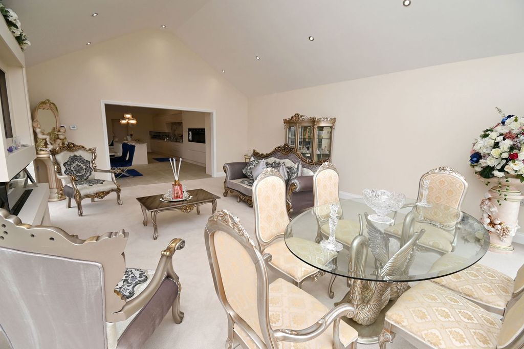 Additional image 13 of 3 bed bungalow for saleCliff Lane, Brierley, Barnsley S72