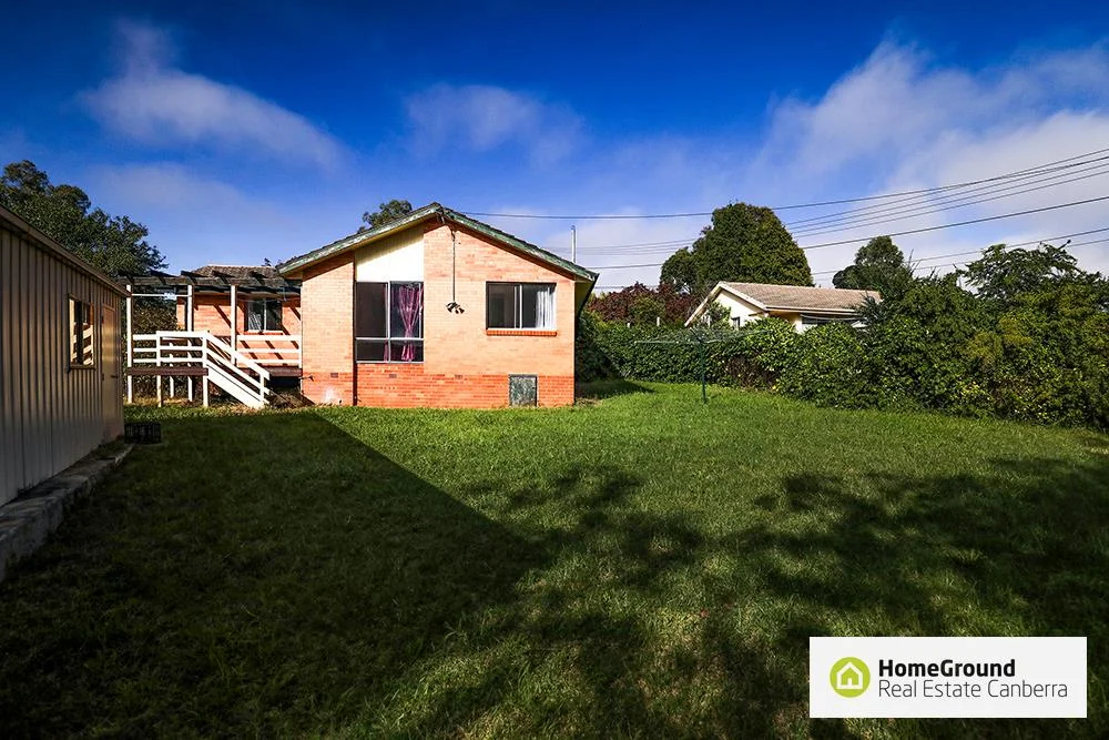 8 Carslaw Street, Chifley ACT 2606