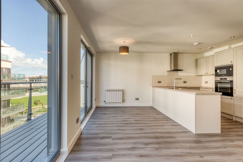 Additional image 7 of 2 bed flat for sale30 Harbour Reach, St Helier JE2
