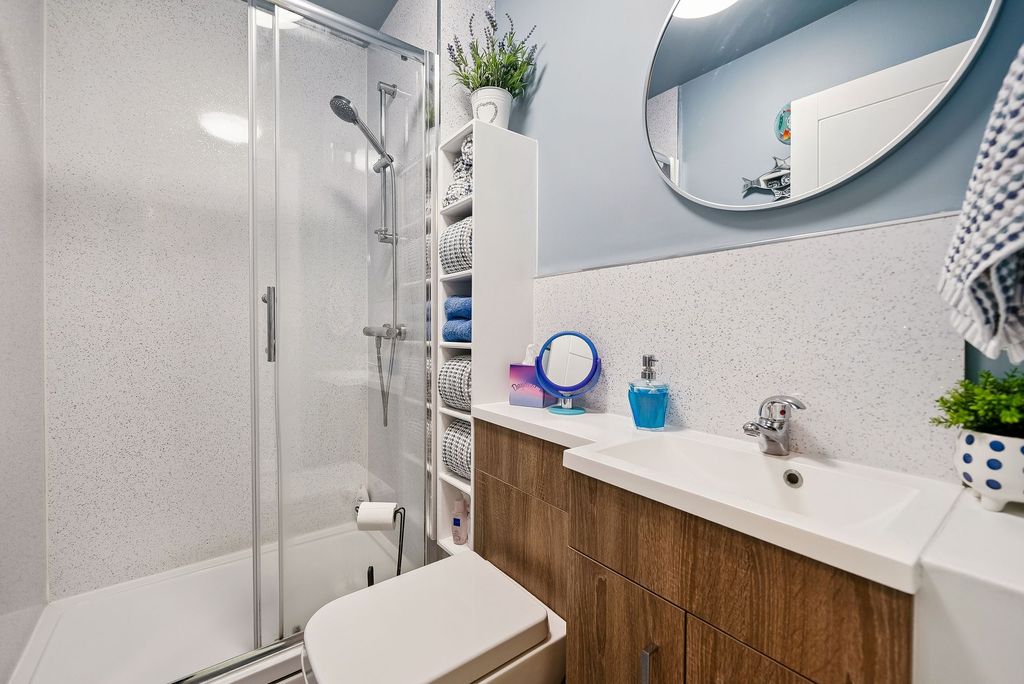 Additional image 14 of 2 bed semi-detached house for sale2 Millborne Mews, 91A Sinclair Street, Helensburgh G84