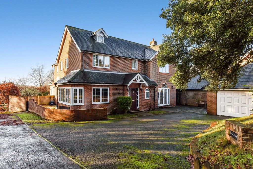 5 bed detached house for saleLime Ridge, Southdowns, Old Alresford SO24