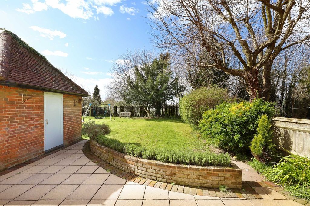 Additional image 12 of 3 bed terraced house for saleWaller Road, Beaconsfield, Buckinghamshire HP9