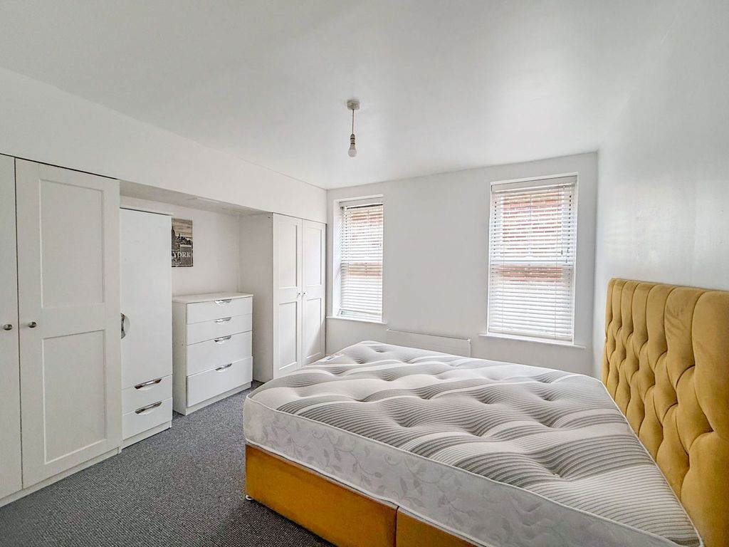 Additional image 7 of 2 bed flat for salePrince St, Hull HU1