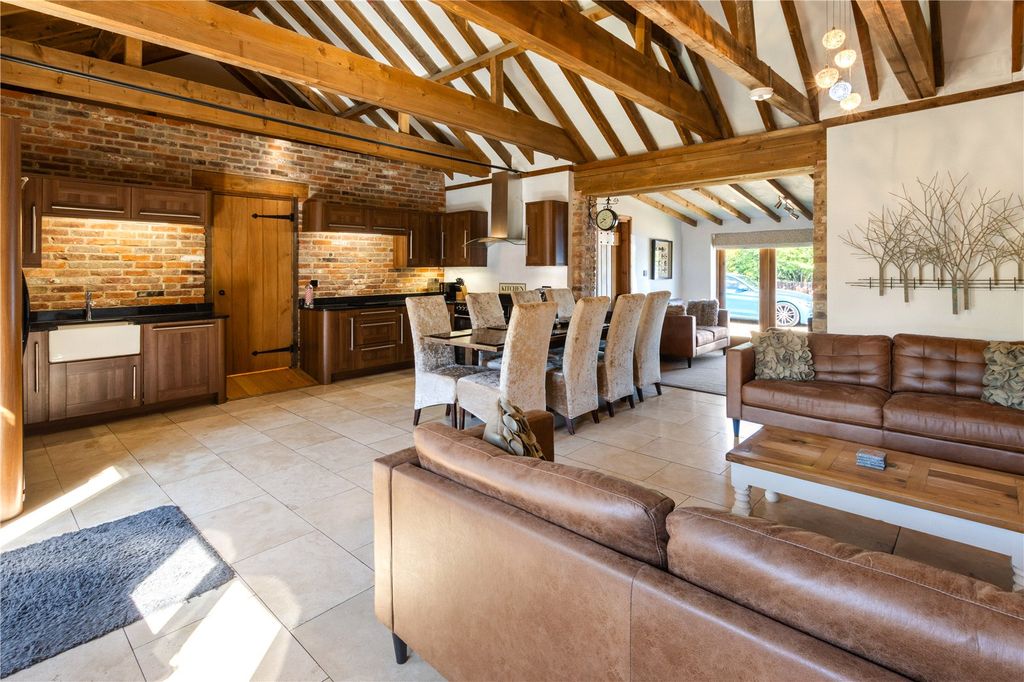 Additional image 2 of 5 bed bungalow for saleLincoln Road, Welton Le Wold, Louth, Lincolnshire LN11