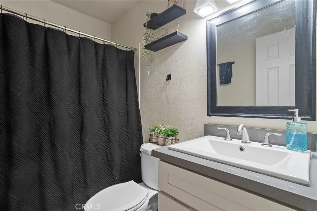 Additional image 16 of 333 N Vernon Ave, Azusa, CA 91702