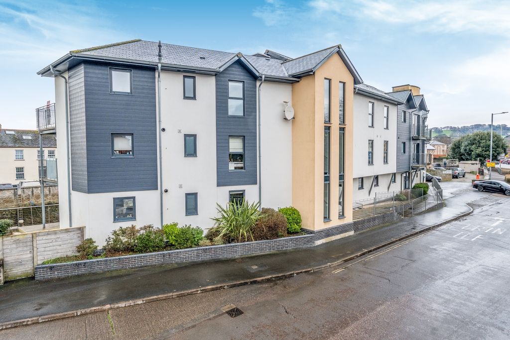 Additional image 7 of 2 bed flat for saleBrunswick Wharf North Walk, Barnstaple, Devon EX31