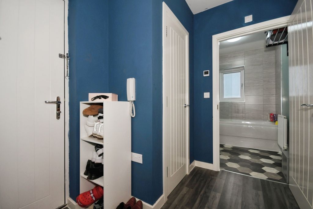Additional image 8 of 1 bed flat for saleLaver Drive, Chesterfield, Derbyshire S41